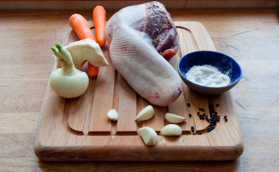 Oxtunga med tillbehör