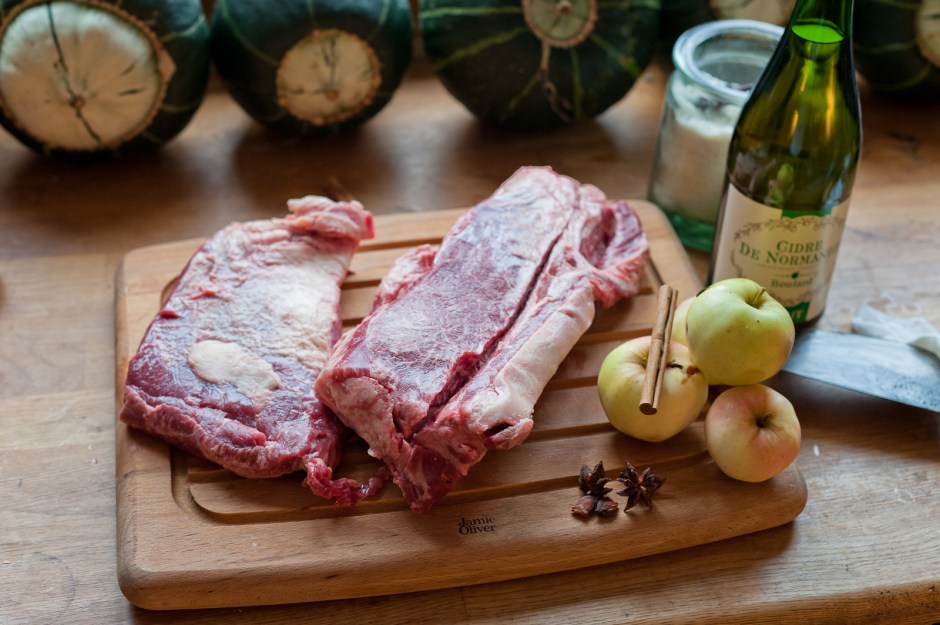 oxbringa, äpplen, cider, kanel och stjänanis